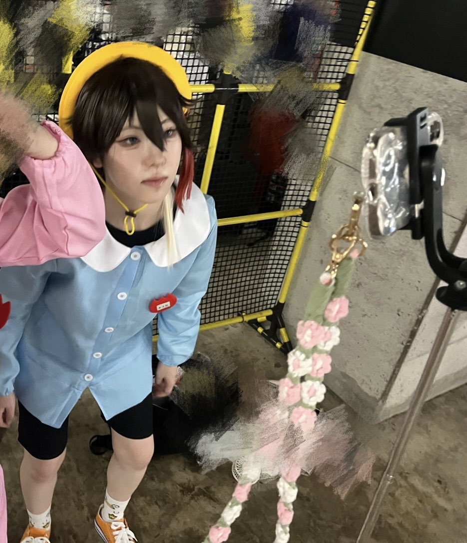 poteto_pt11's tweet photo. 写真見返してたけどこれガニ股過ぎんか？ https://t.co/r3k7USbaEF