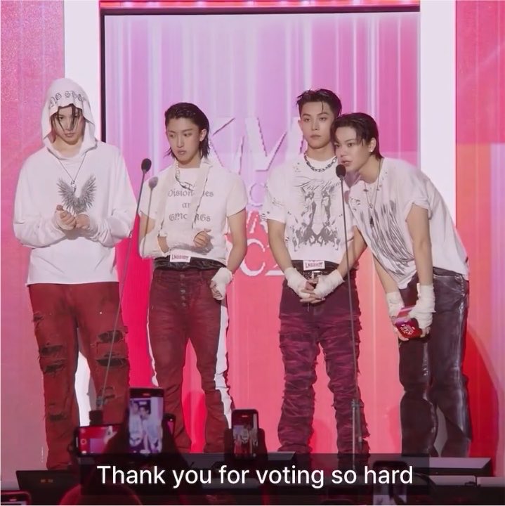 enhashotz_'s tweet photo. it’s crazy to think that lngshot, a 6 month old group with no comeback yet, bagged 2 awards in one award show. they really weren’t called “MONSTER ROOKIES” for nothing.

I’m forever proud of them. they deserve all the success 
#롱샷_지배하지_KM차트어워즈
#LNGSHOT_KMA2026 https://t.co/MhF3FdGtOn