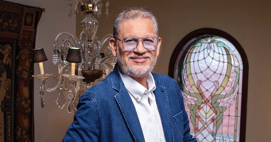 YesidLancheros's tweet photo. Carlos Suárez, el exitoso estratega de Abelardo De La Espriella, es inamovible: seguirá al lado del Tigre en su gobierno
https://t.co/PHw3RDulm7 https://t.co/IUpqY4TdVy
