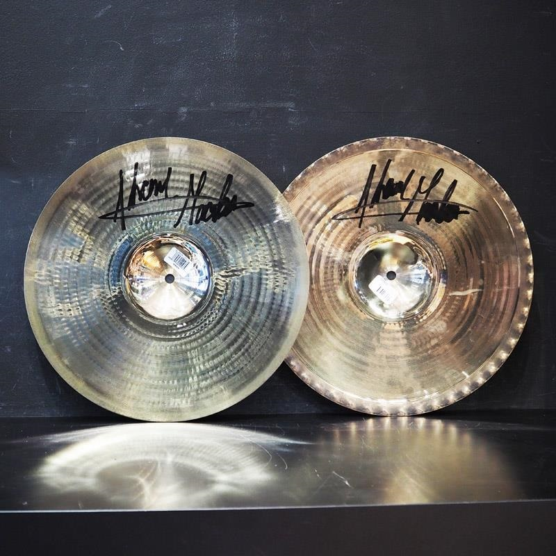 drumstation_akb's tweet photo. 【速報！】

Shane Gaalaas氏 
B'z LIVE-GYM 2026 -FYOP＋- 全国アリーナツアー使用シンバル が緊急入荷です！！！！

熱演を支えた本物のステージ機材ならではの使用感、演奏の痕跡も、この一枚だけの魅力。
すべて一点限りの貴重なシンバルです。ライブの興奮と感動を、ぜひその手にお迎えください https://t.co/m1PIViv0yO
