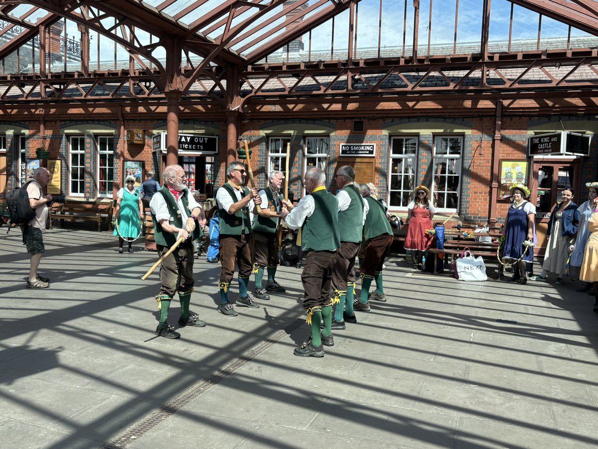 Shrewsbury Morris Dancers tweet media