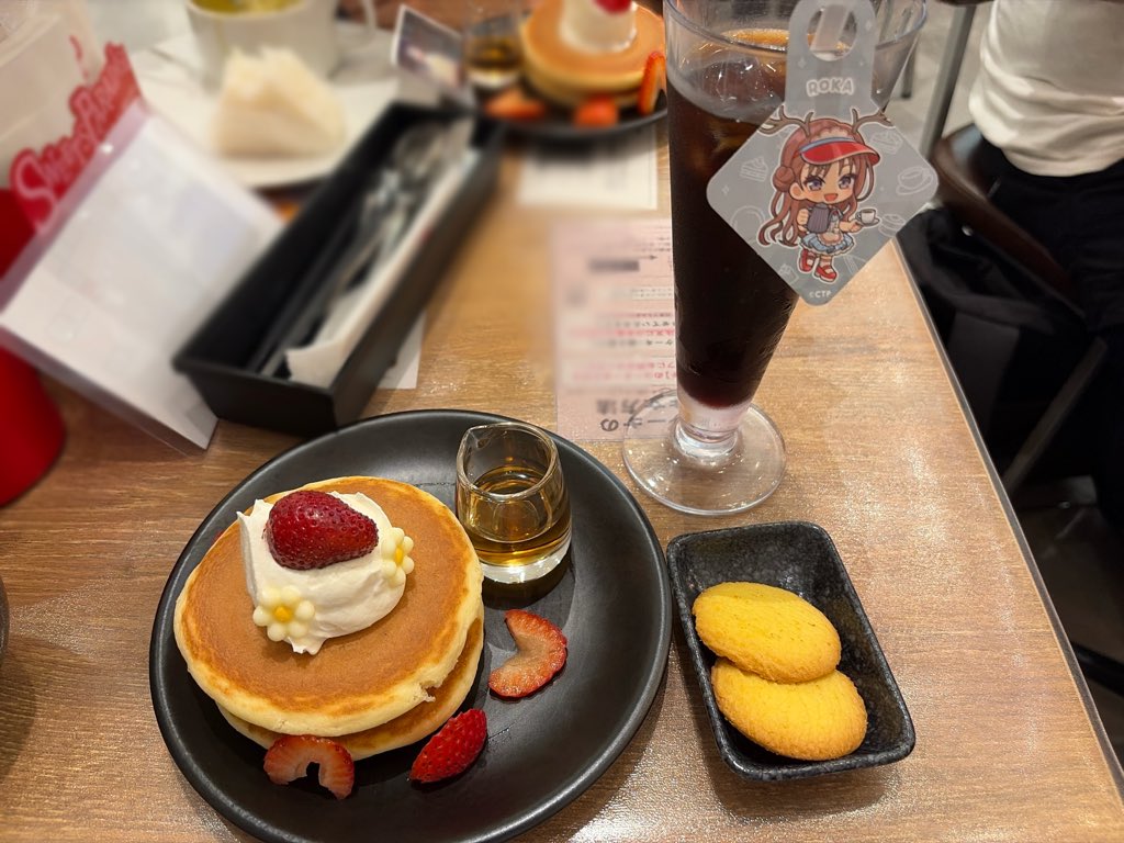 pancake_0125's tweet photo. 友達とスイパラ来た https://t.co/LR2rGVPIFh