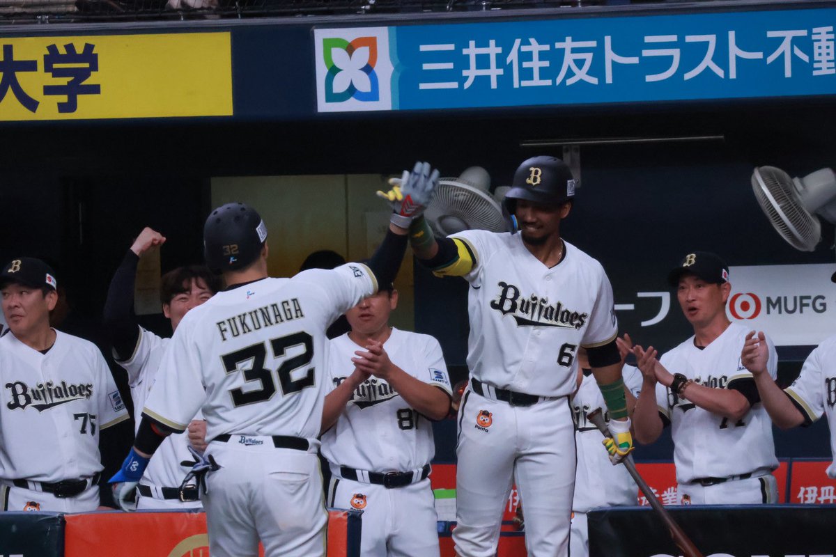 munenofan_'s tweet photo. ゴンゾー今期1号おめでとうありがとう〜⚾️🌟✊🏻
#福永奨
#宗佑磨
#Bs2026 https://t.co/0k2rLMTwJq