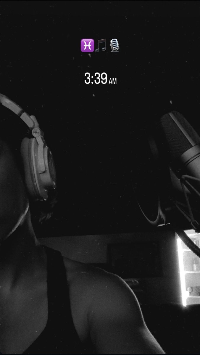 PisceeAngels's tweet photo. via IG stories [PISCEEOFFICIAL]

he’s still goin’ 🫨

hoping he made good progress with the songs
 #PISCEE ♓️ https://t.co/032DwhTo0k