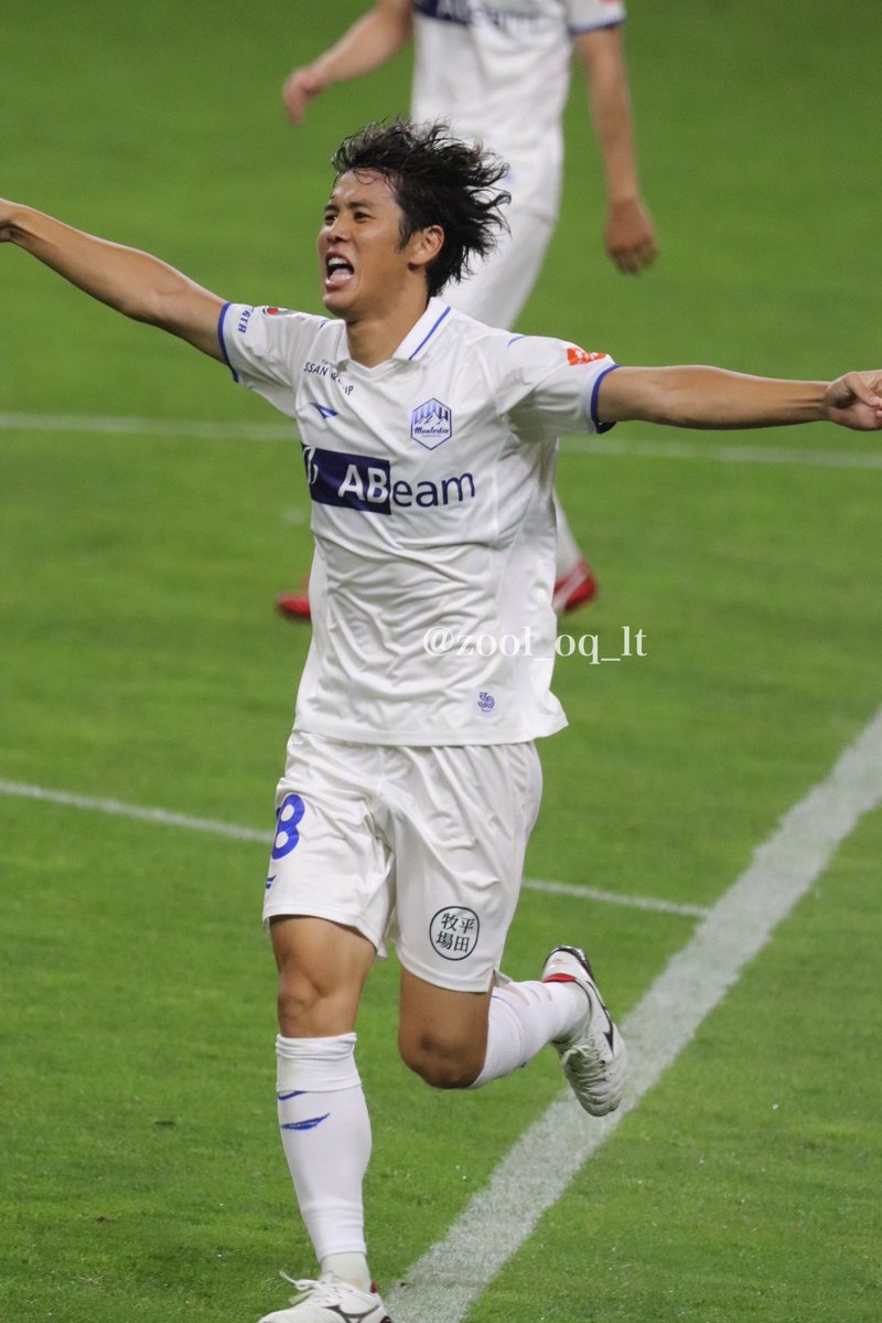 zool_oq_lt's tweet photo. ナイスゴール⚽️

 #montedio  
 #モンテディオ写真部 
  #森岡陸 https://t.co/snxgCIrlpb