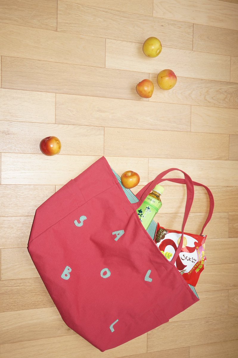 kittystudio0904's tweet photo. #rt이벤트

RT + 팔로우 2분께
제가 만든 FLIP-OVER BIG TOTE BAG 을
드립니다(៸៸¯ᗜ¯៸៸)
여러분들께 꼬옥 선물하구싶어서 준비했더요

월요일 자정에 지그재그 단독 기획전으로 오픈이니 많관부 ..⁎⁺˳✧༚

당발은 8/3일에 할께요오 (랜덤 발송)

가방 설명은 타래로 •• https://t.co/8IOAWQC5RU