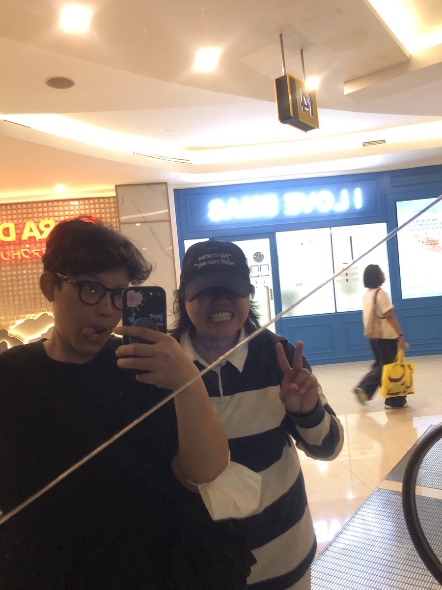 datoyoo's tweet photo. hari sibuk. https://t.co/HHg7ZYJIA6