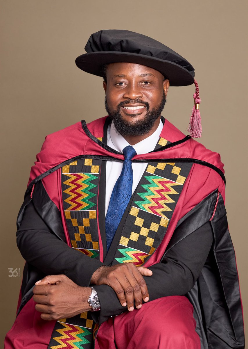 thePOE_T's tweet photo. #DrChrisAtadika #PoliticalMarketing @chrisatadika @ugbsofficial https://t.co/pmnB9DGcYW