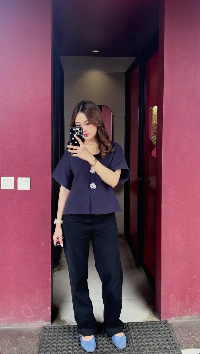 gcommunicator's tweet photo. Ready ya beb
#openbojember #bojember #availjember https://t.co/XobfYOvzXH