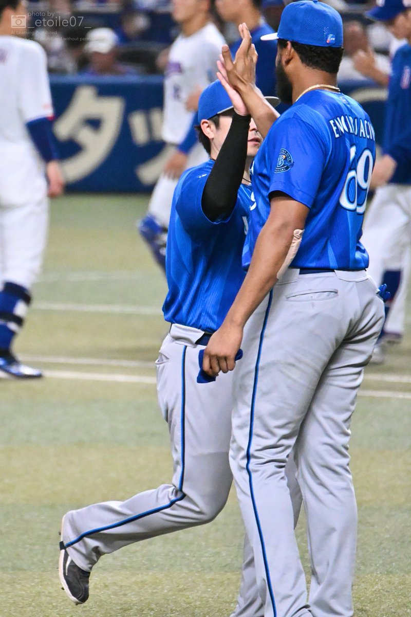 _etoile07_'s tweet photo. 2026.07.25 ⚾️ バンテリンドーム
（ 身長差かわいい🥺🌟 ）
#baystars
#佐野恵太 選手
#エンカーナシオン 選手 https://t.co/MVw6BdkOOs