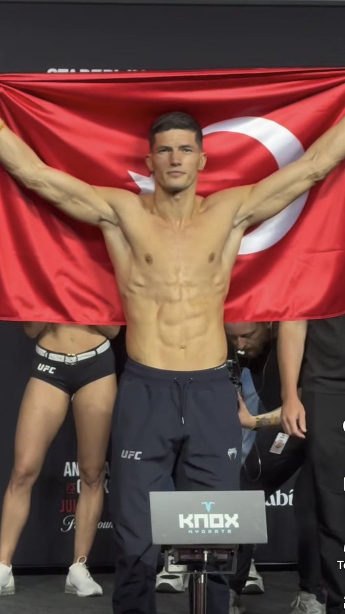 bpthaber's tweet photo. UFC’de Türkiye’yi temsil etmeye karar veren Islam Dulatov, enfeksiyon hastalığı geçirdiğini açıklayarak maçtan çekildi. https://t.co/PBLLP1oFrW