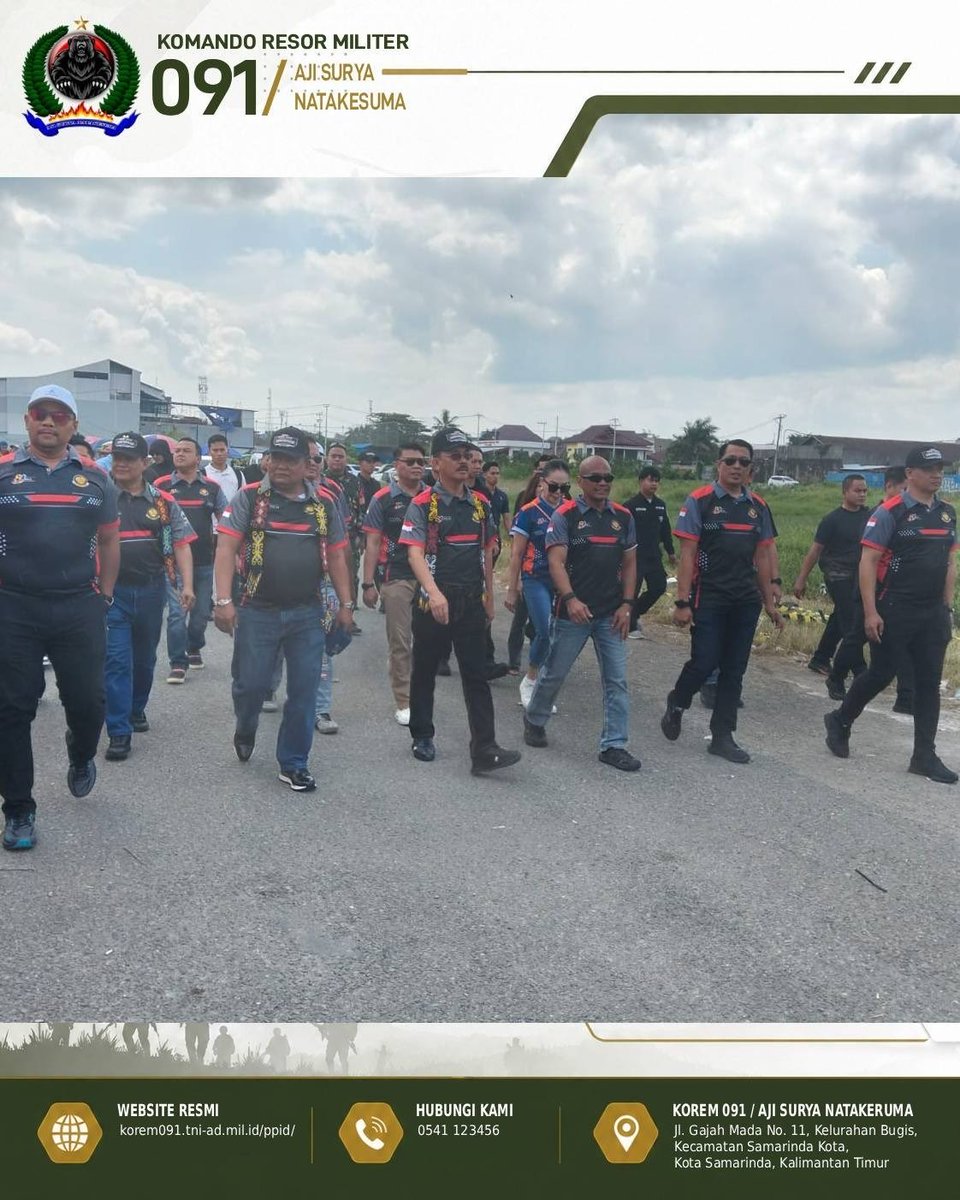 korem091asn's tweet photo. Kasi Intel Kasrem 091/ASN Kolonel Inf Decky Zulhas menghadiri Dhira Brata Cup Championship 2026 di Samarinda, Sabtu (25/7/2026). Ajang ini mengajak generasi muda menyalurkan bakat otomotif di jalur resmi dan menjauhi balap liar.

#Korem091ASN #TNIAD #StopBalapLiar #Samarinda https://t.co/StPVZHh97S