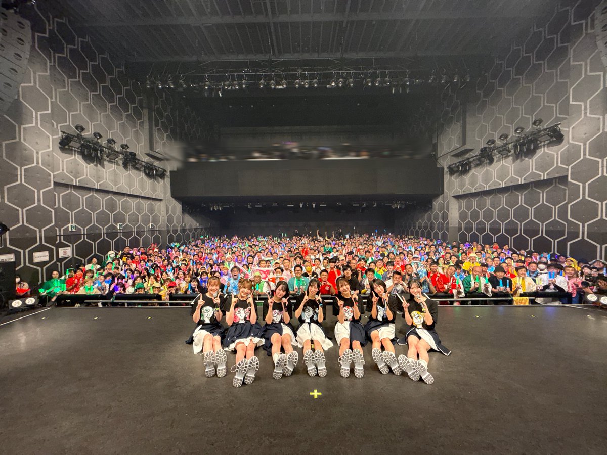 battengirls_jp's tweet photo. ／
ばってん少女隊11周年記念ライブ
〜アンコール〜
＼

会場にお越しくださった方も配信で見てくださった方もありがとうございました🤍

本日の感想は
『 #ばっしょー福岡11周年』
を付けて教えてください🎶 

特典会までありがとうございました🌟

#ばってん少女隊 #ばっしょー https://t.co/2XpduVTZk6