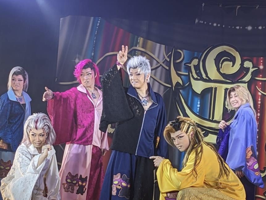 1000notsuru's tweet photo. 2026.7.25 #劇団美山

昼一回公演　大入り３枚！

お芝居　文七元結
ラスト　ＶＩＰ〜
　　　　Bang Bang Bang

里美たかし総座長
里美こうた座長　里美京馬副座長
里美花太郎花形　里美祐樹後見
中村美嘉　中村葵 https://t.co/hhFJA5rASE