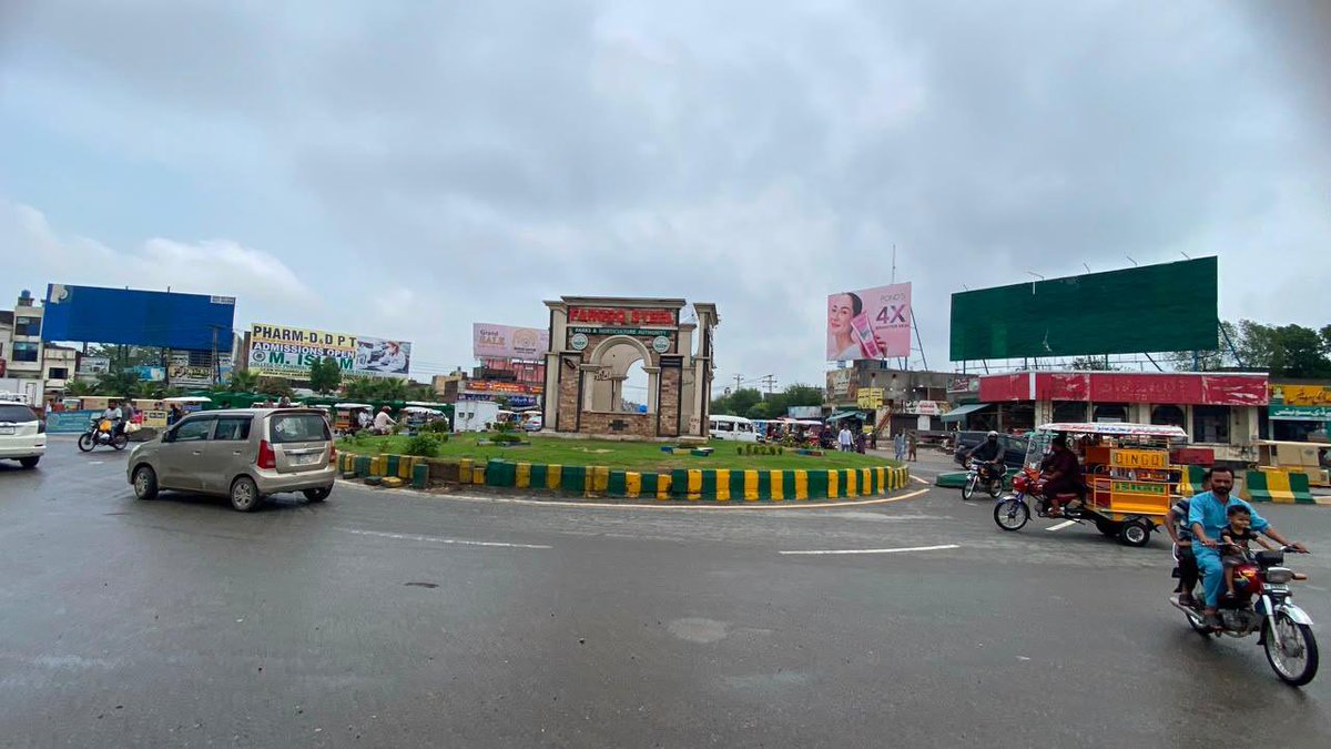 MaryamNSharif's tweet photo. All major roads in Gujranwala have been cleared following heavy rainfall. https://t.co/PyOAYpzGQC