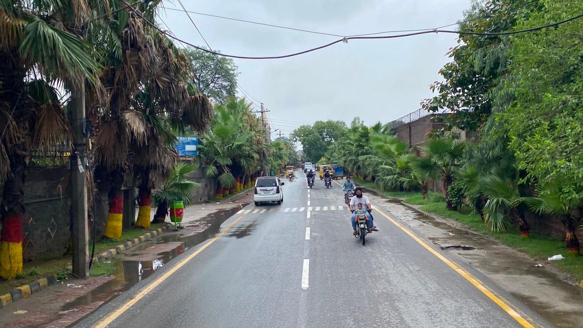 MaryamNSharif's tweet photo. All major roads in Gujranwala have been cleared following heavy rainfall. https://t.co/PyOAYpzGQC