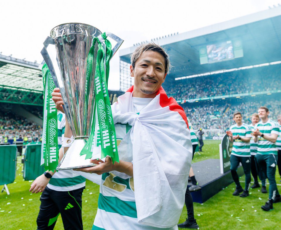 BhoyinRed's tweet photo. One of the best signing we ever made. 

What he lacked in technical ability he more than made up in everything else. 

A true modern icon and arguably the only player we cannot replace. 

He had the greatest last run of games you will likely ever see. 

Forever grateful 💚🇯🇵 https://t.co/8tSnb2HGqR