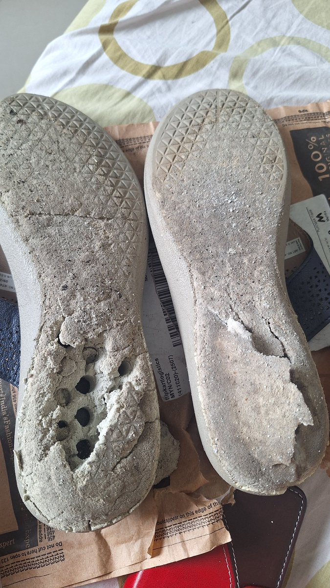 Gladiverse's tweet photo. @Flipkart I trusted your platform to deliver genuine quality products. My Hush Puppies slippers disintegrated on the first use, yet my claim was rejected. Requesting an immediate refund/replacement. @BataIndia #ConsumerRights #Flipkart #ConsumerRights https://t.co/b5TEE0v2of