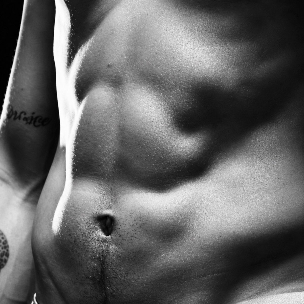 18plusmen's tweet photo. Shawn Mendes has me weak!

I'd drop to my knees in a second, let him choke me on his cock, slap me around, and breed me deep while calling me his dirty little slut.

#ShawnMendes #gayNSFW #GayThirst
#BreedMe #gay #nsfw https://t.co/WH727Ewxms