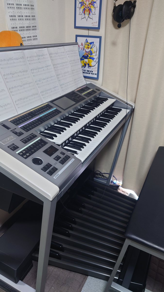 cello_tonin's tweet photo. そういえば、いろいろあってエレクトーンが０２Ｘ化されました。 https://t.co/vTehpGp6ef