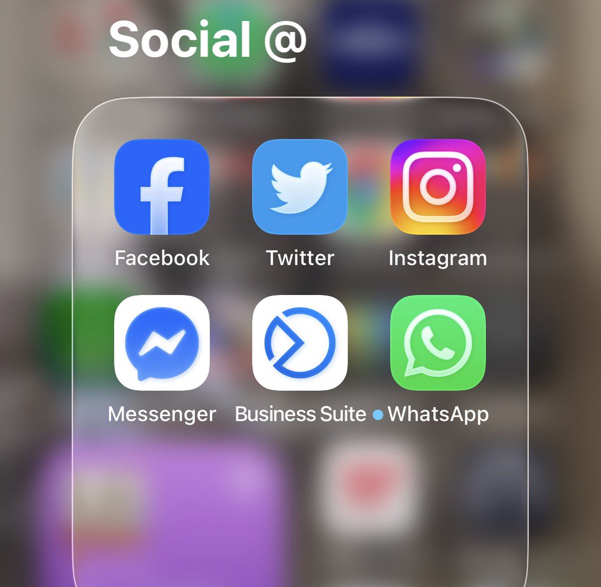 fromyardtotable's tweet photo. It’s been 3 years since twitter became X, still using twitter fuck the updates #twitter #x https://t.co/Dbc6s8zRZ0