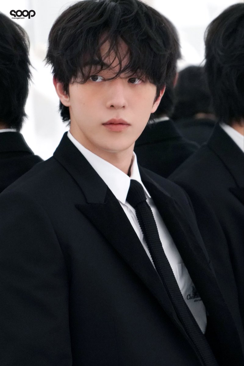 뼝알 tweet media