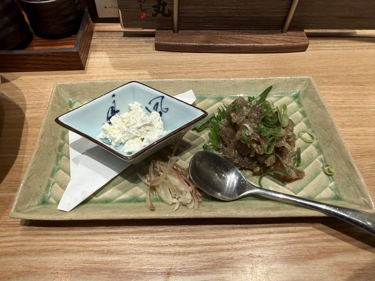 yahiro_la's tweet photo. がちょーんさんと高知メシ٩( ᐛ )و https://t.co/P6psLccc0k