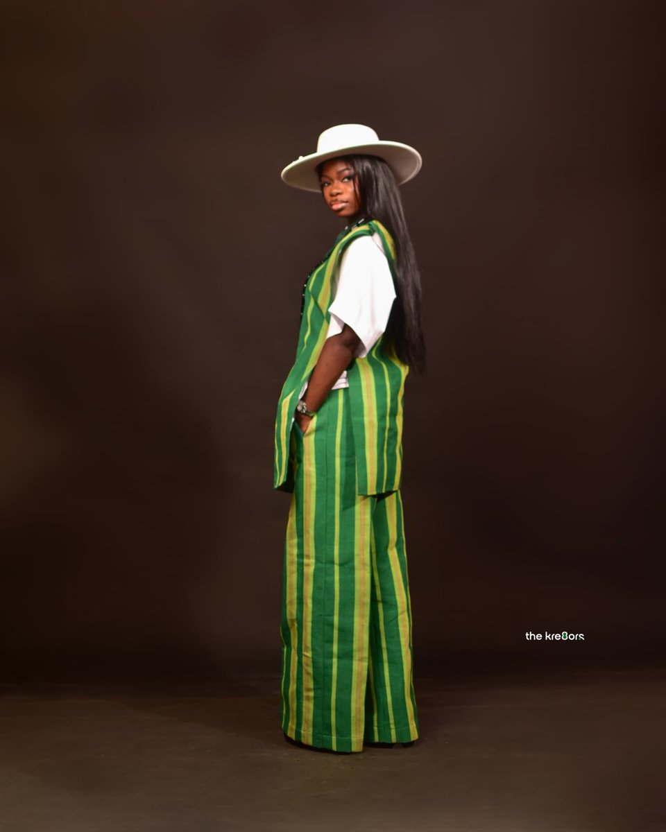 LizzyVerse1's tweet photo. @goodnessoluwa20 @FutaBro https://t.co/YtCIUh1wHn