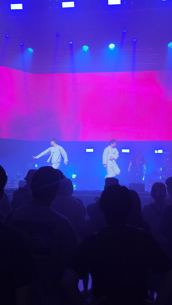 han_ryang_flowe's tweet photo. 개힙한 무대에사 택견  짱멋있음 https://t.co/Ik3vmn9KlN
