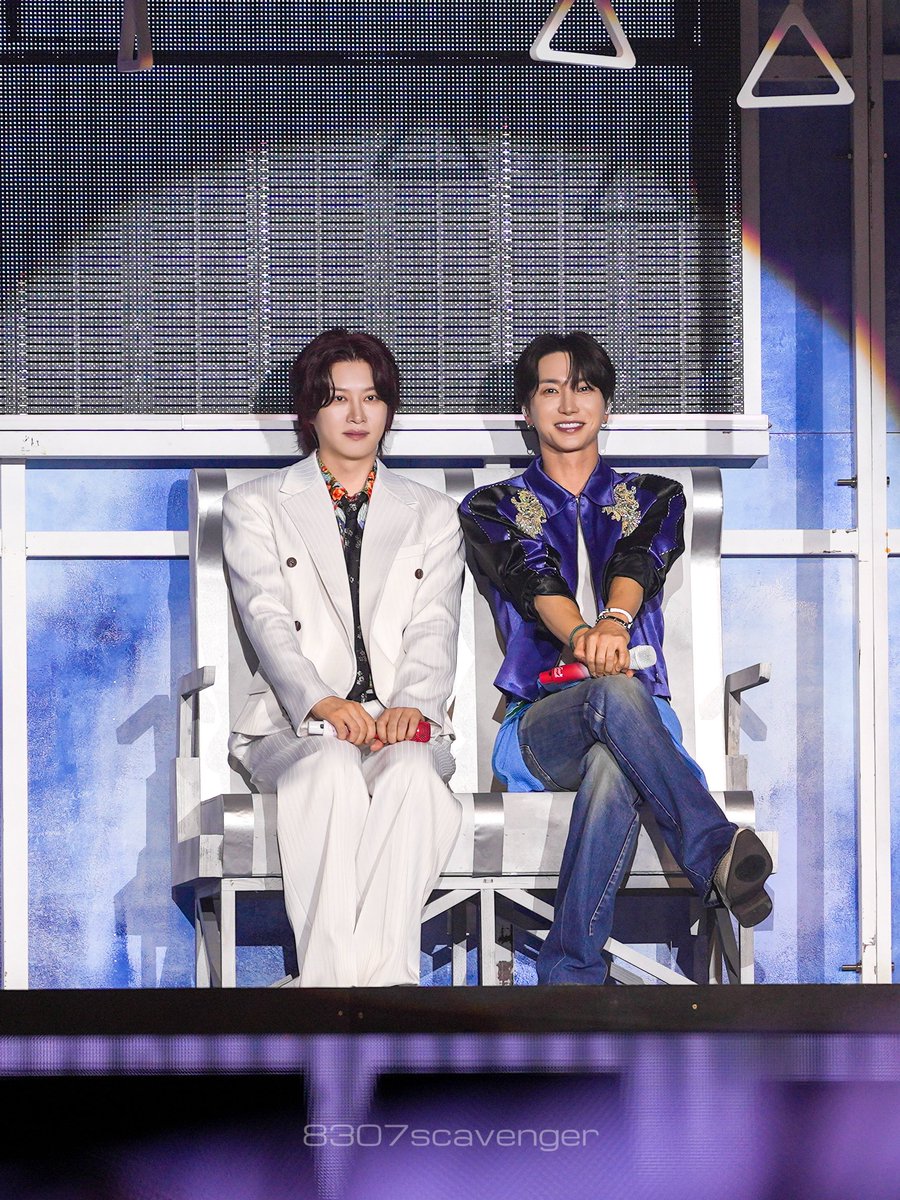 8307scavenger's tweet photo. 260725 SUPER JUNIOR-83z FANCON TOUR in SEOUL DAY 2 

🫶👯🫶

#leeteuk #heechul #이특 #희철 #イトゥク #ヒチョル #박정수 #김희철  #슈퍼주니어 #SUPERJUNIOR #teukchul #83line #83line_nest #TandC 
#슈퍼주니어 #SUPERJUNIOR
#슈퍼주니어_83z #SUPERJUNIOR_83z
#SUPERJUNIOR_83z_1983 https://t.co/hgdVmyAXNF
