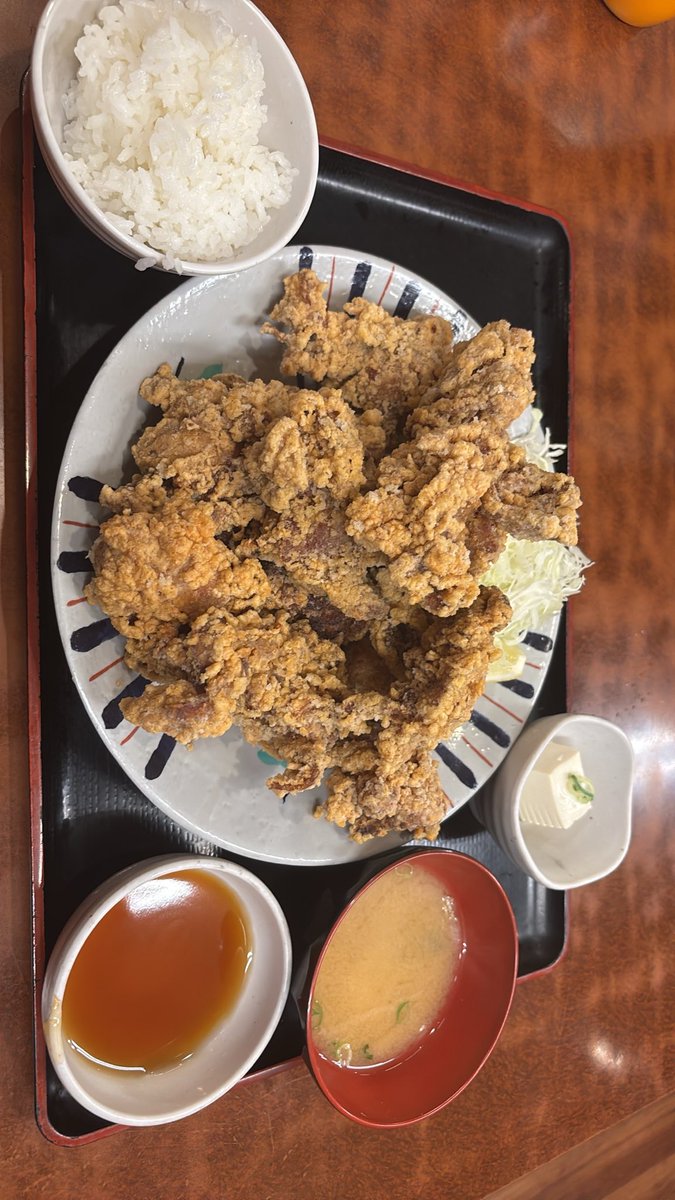 GmX57a's tweet photo. ドカ食い喰い気絶部 https://t.co/lGuwHW5wYH
