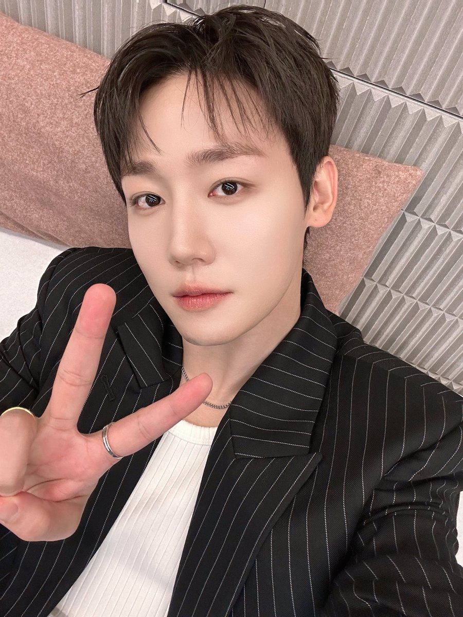 GoldenChild (골든차일드) tweet media