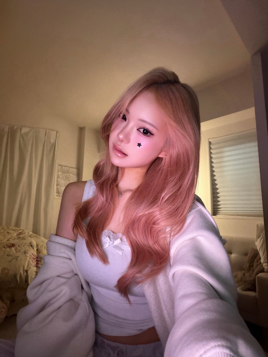 me_3ll__'s tweet photo. ピンクヘア見慣れてきた🩰 https://t.co/6sIw0IuzjD