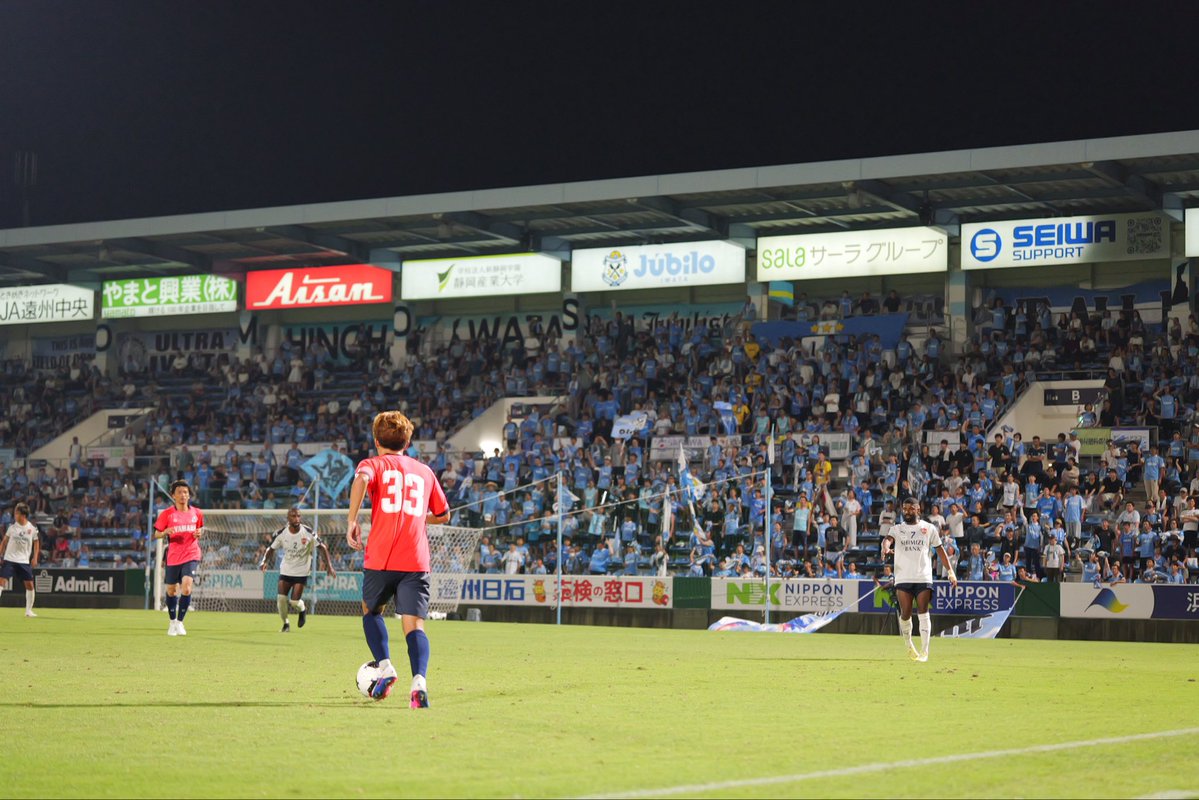 Jubiloiwata_YFC's tweet photo. 𝗢𝗠𝗔𝗘𝗭𝗔𝗞𝗜 𝗖𝗔𝗠𝗣 🌊
⚔️ | 𝗧𝗥𝗔𝗜𝗡𝗜𝗡𝗚 𝗠𝗔𝗧𝗖𝗛

ジュビロ磐田 5-1 清水エスパルス

最後まで熱い応援をありがとうございました。

チームは御前崎へ戻り、キャンプ最終日を迎えます。

#静岡カントリー浜岡コースアンドホテル
#ジュビロ磐田 https://t.co/39YfJ6xgyT