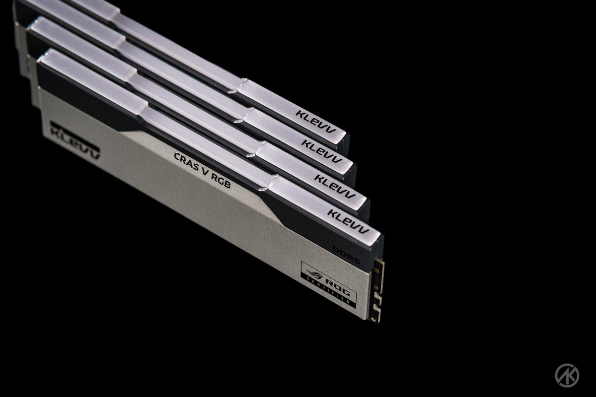 AKModTW's tweet photo. @KlevvMemory
CRAS V RGB ROG CERTIFIED
https://t.co/3tJaBdjj8i
#KLEVV
#AKMod https://t.co/VnLZXXAbcz