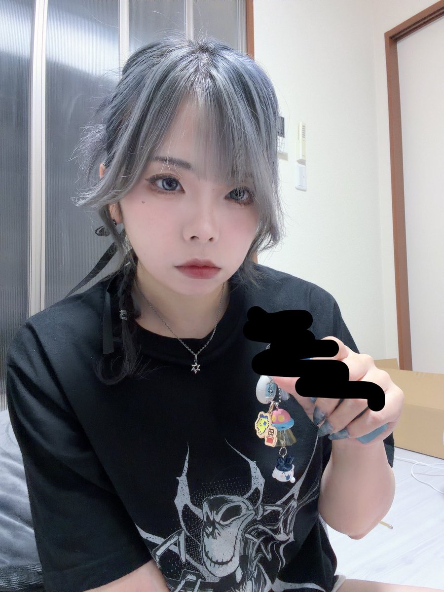 _01_R_'s tweet photo. 出かけようと思ったのに突然の雷雨でイマコレ⛈️ https://t.co/IDYbnIs3yb