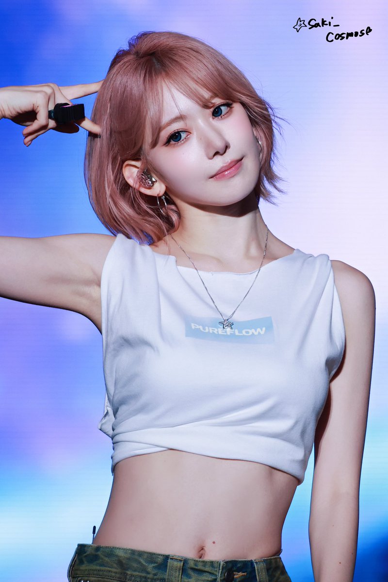 39saki_cosmos's tweet photo. 260725 ‘PUREFLOW’ OSAKA

#SAKURA #사쿠라 #宮脇咲良 #sakumail 
#LE_SSERAFIM #르세라핌 #ルセラフィム https://t.co/SdQX8hUdFD