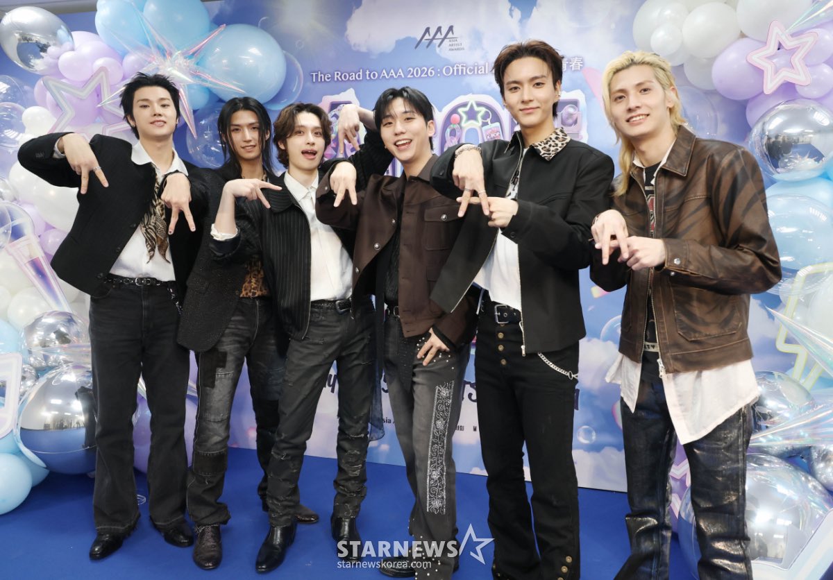 jooyeonsfan's tweet photo. Xdinary Heroes’ photos during ACON 2026 Pre-show! 📸

#XdinaryHeroes #엑스디너리히어로즈 https://t.co/Yh23Ag0gen