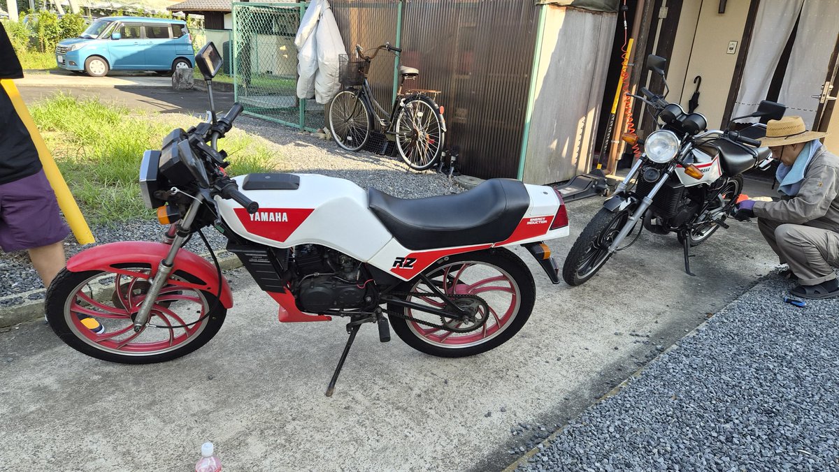 _yuuki_0601's tweet photo. ���チロク店に預けて、RZ動かして、お好み焼き
いい天気で夏休みみたいだった https://t.co/A1xjmAPLPV
