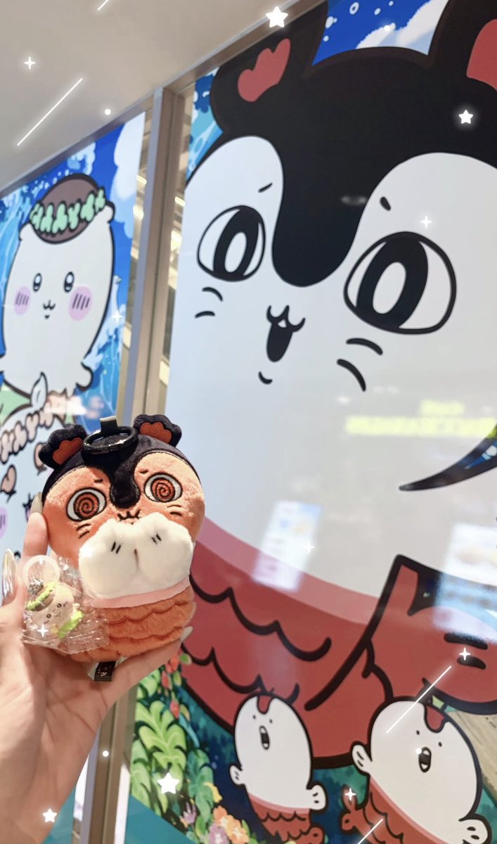 uooonome_'s tweet photo. モモンガに対して終始「なんだコイツ…」みたいな態度のちいかわをデカスクリーンで観れてうれしい https://t.co/DTnFpE0NmC