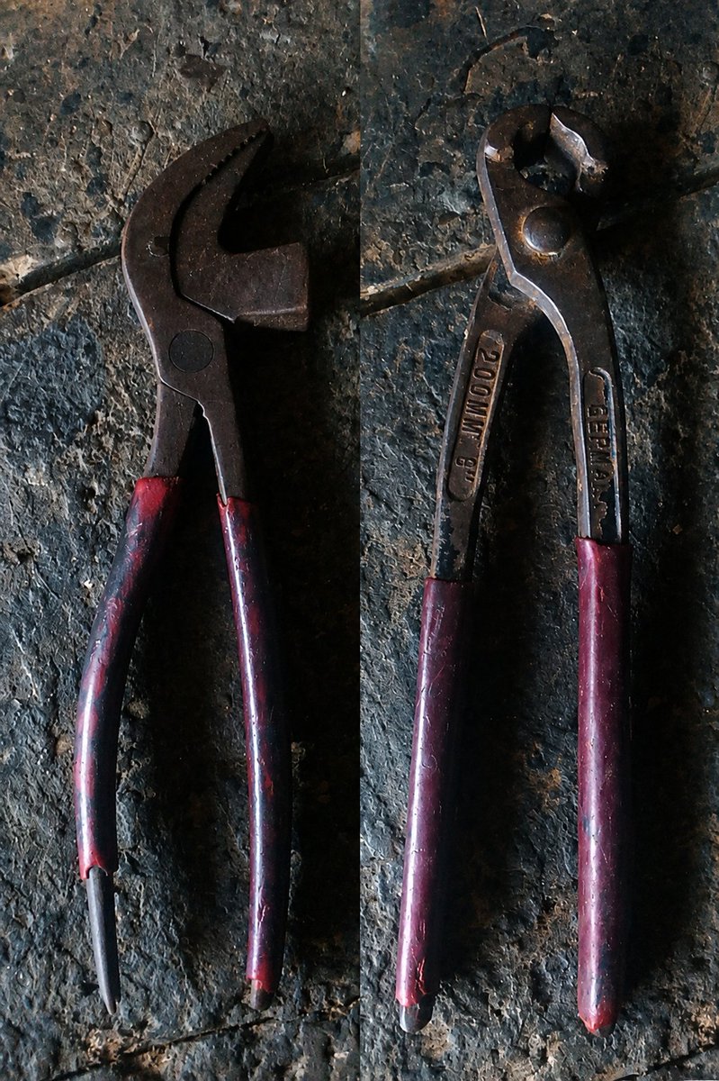 Su59845Precious's tweet photo. Lasting pliers: Used to pull the leather tightly over the last before it's attached to the sole. 

Pincers: Commonly used to remove nails or tacks during shoemaking or grip materials firmly depending on the tasks. https://t.co/7NW9gUEB29