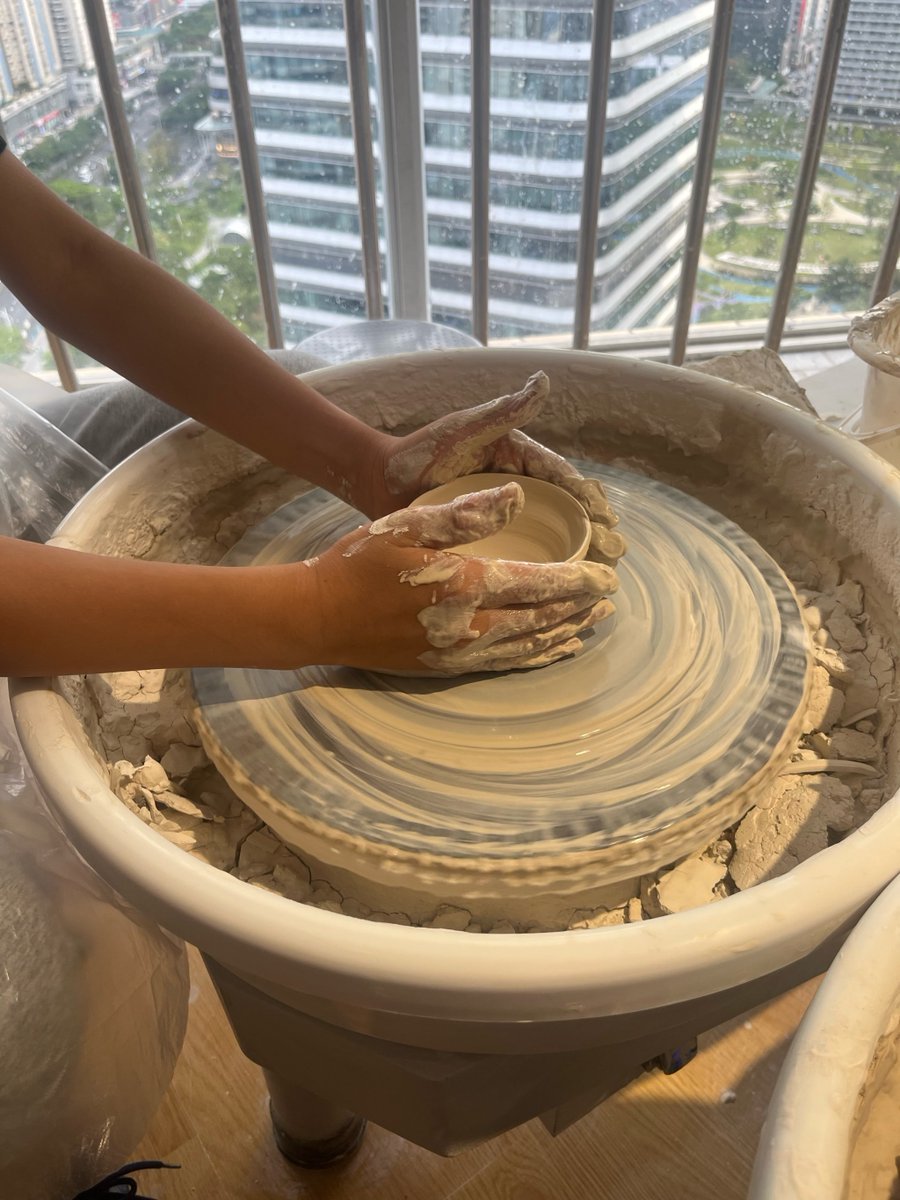 z0gOxjkZ6bmGzdG's tweet photo. Just lost 2hrs immersed in the tactile magic of hand-built clay sculptures at the local art studio—no screens, just mud, texture and pure creative flow. Art isn’t something you just look at, it’s something you feel.  #ArtExperience， https://t.co/tKe6l7oAhE