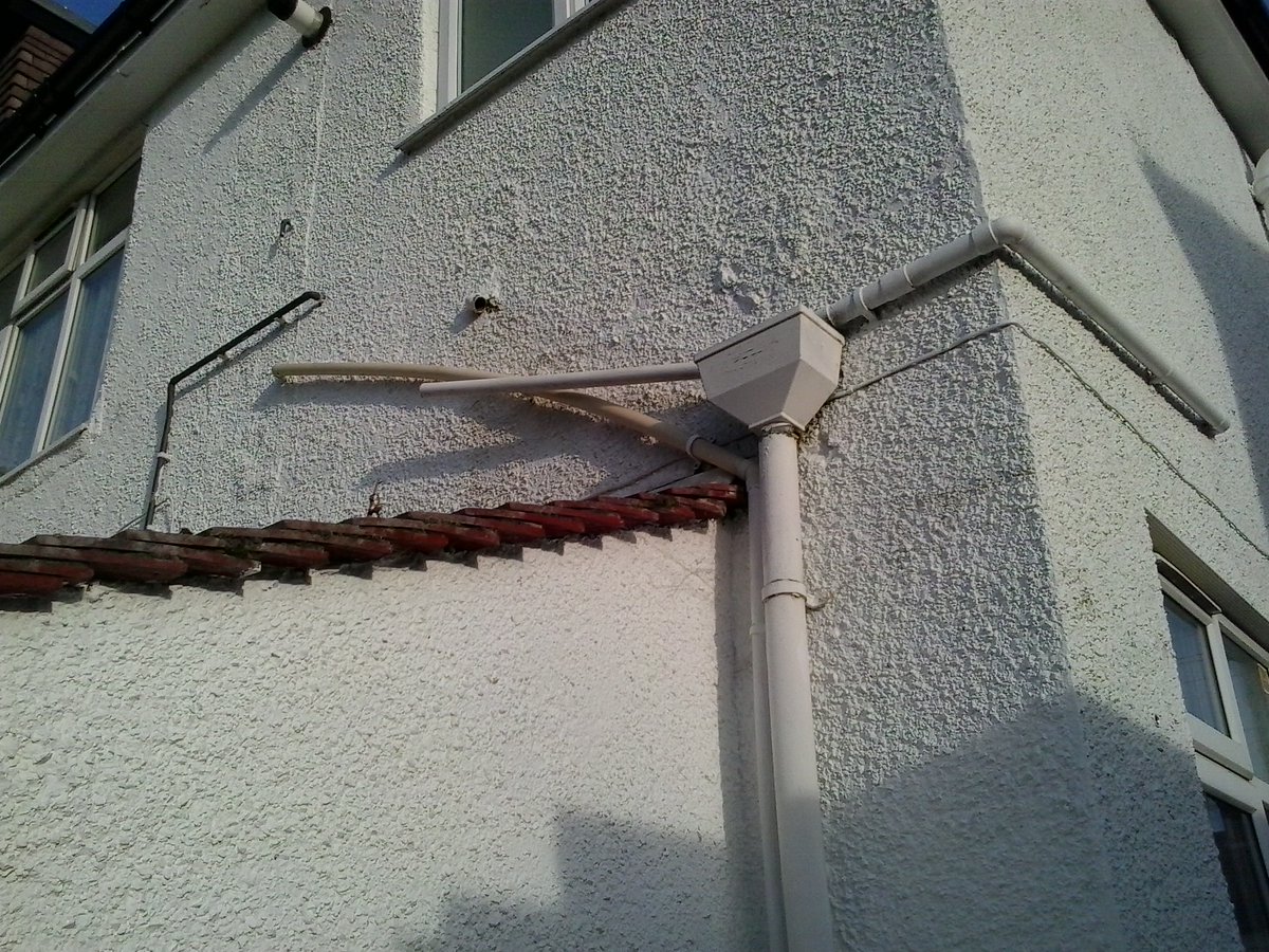 hazelspeed2B's tweet photo. @Mountview Estates (unlawful owner of my rented home accomplice of Salvation Army unlawful sale).  They hire only the best Scaffolders - Tuesday 21st July 2026 - thank God I was out at the time. https://t.co/auPEQu1Ptp