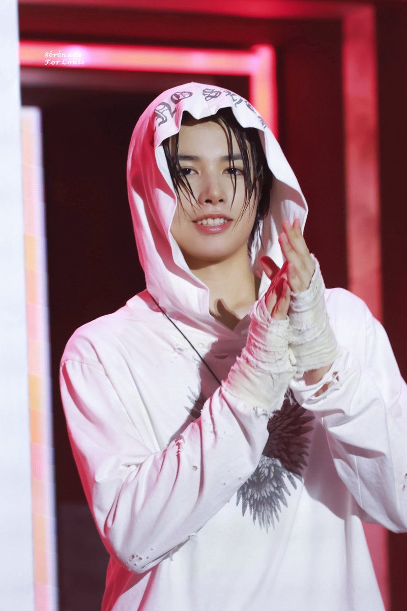 serenade_51's tweet photo. 260725 KMA

#LNGSHOT #롱샷 #LOUIS #루이 https://t.co/DWvaFtLiv1