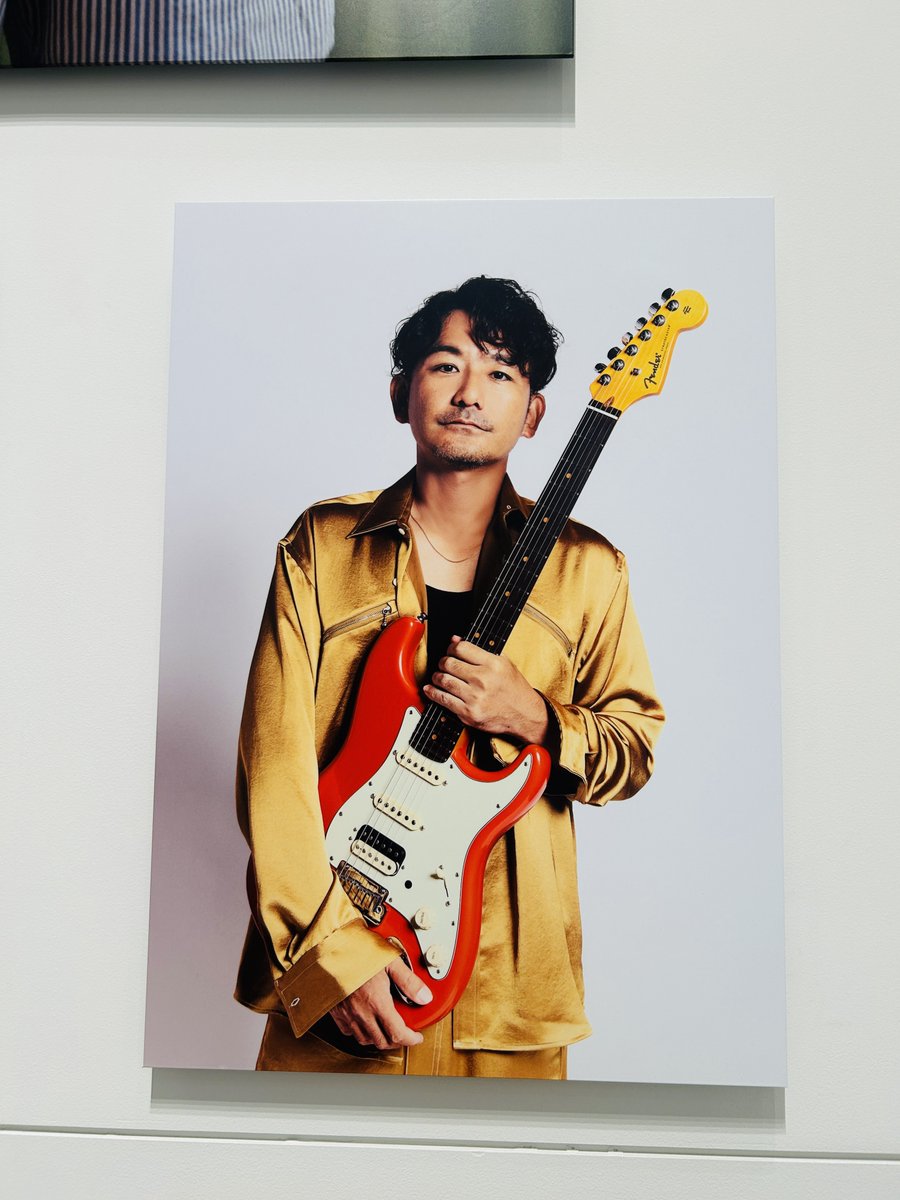 chicken99_pg's tweet photo. 今日、トークライブで新宿やら表参道やらふらふらしてて、原宿からさぁ帰ろうときたとき、おや...？と思い出して行ってきた

原宿のど真ん中に晴一さん素敵☺️
使ってるやつかぁ...とまじまじ見てしまった https://t.co/SBcPhXLW4H