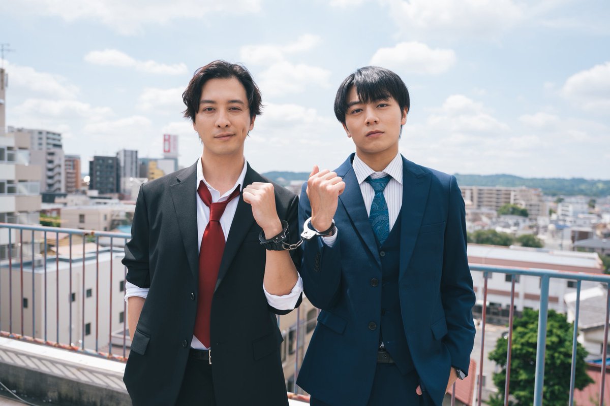 dramaL_abctv's tweet photo. #キスは捜査のあとで
🚨捜査日誌🚨

塩野は手錠かけを
幾度も失敗しましたが
無事逮捕できました👍

第1話あす0時35分スタート
TVevでは見逃し配信
https://t.co/sDiBBySHGh

#キスあと #渡部秀 #齋藤璃佑 https://t.co/vo4rV8sAvF