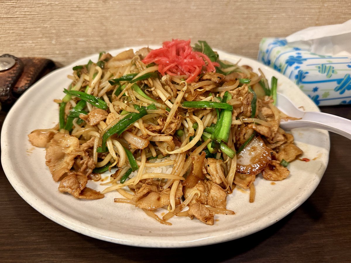2sZvk7's tweet photo. ラーメンショップ秋桜さん🍜🍚
『ニラ肉丼』
久々にニラ肉丼食いたくなってしまった😚
前回大盛り食って腹パンになったので普通盛りで🤣 https://t.co/6wrw4Q6MQQ
