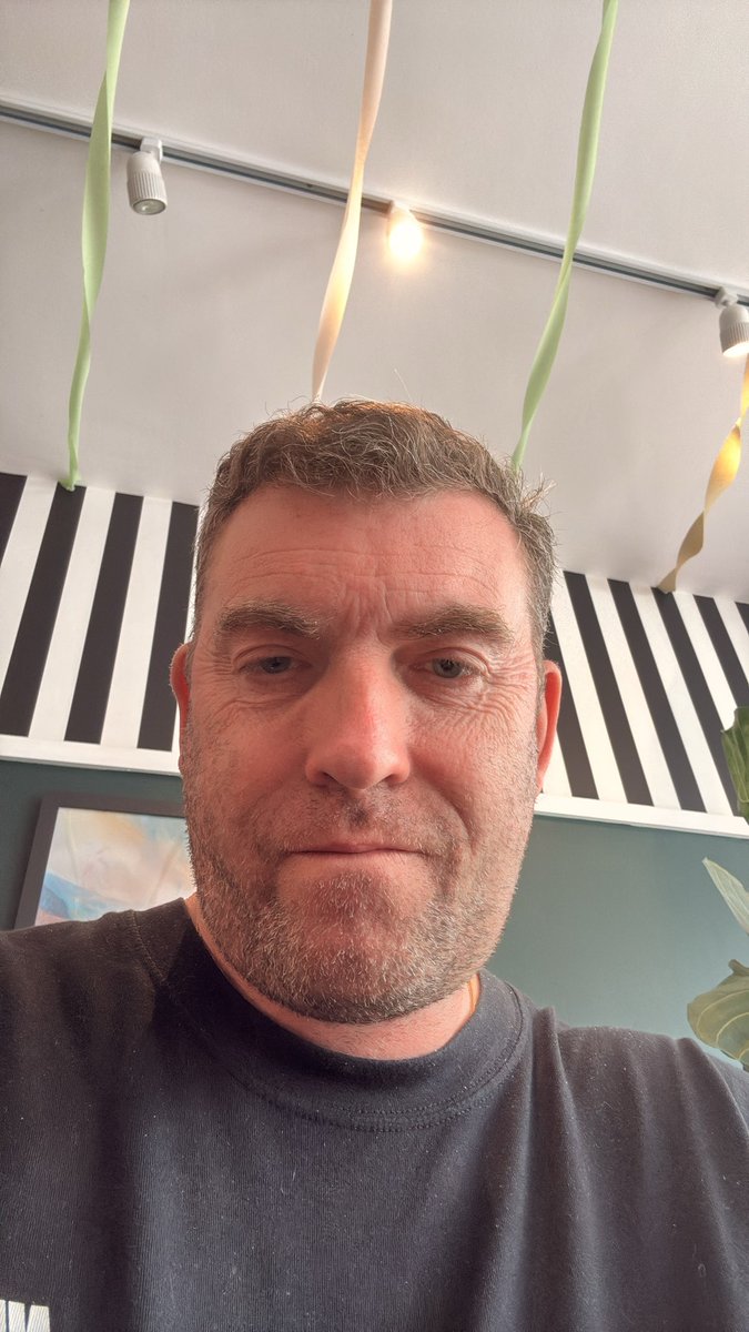 ScottGavs's tweet photo. On holiday in wales for three days https://t.co/F53EAVFALz