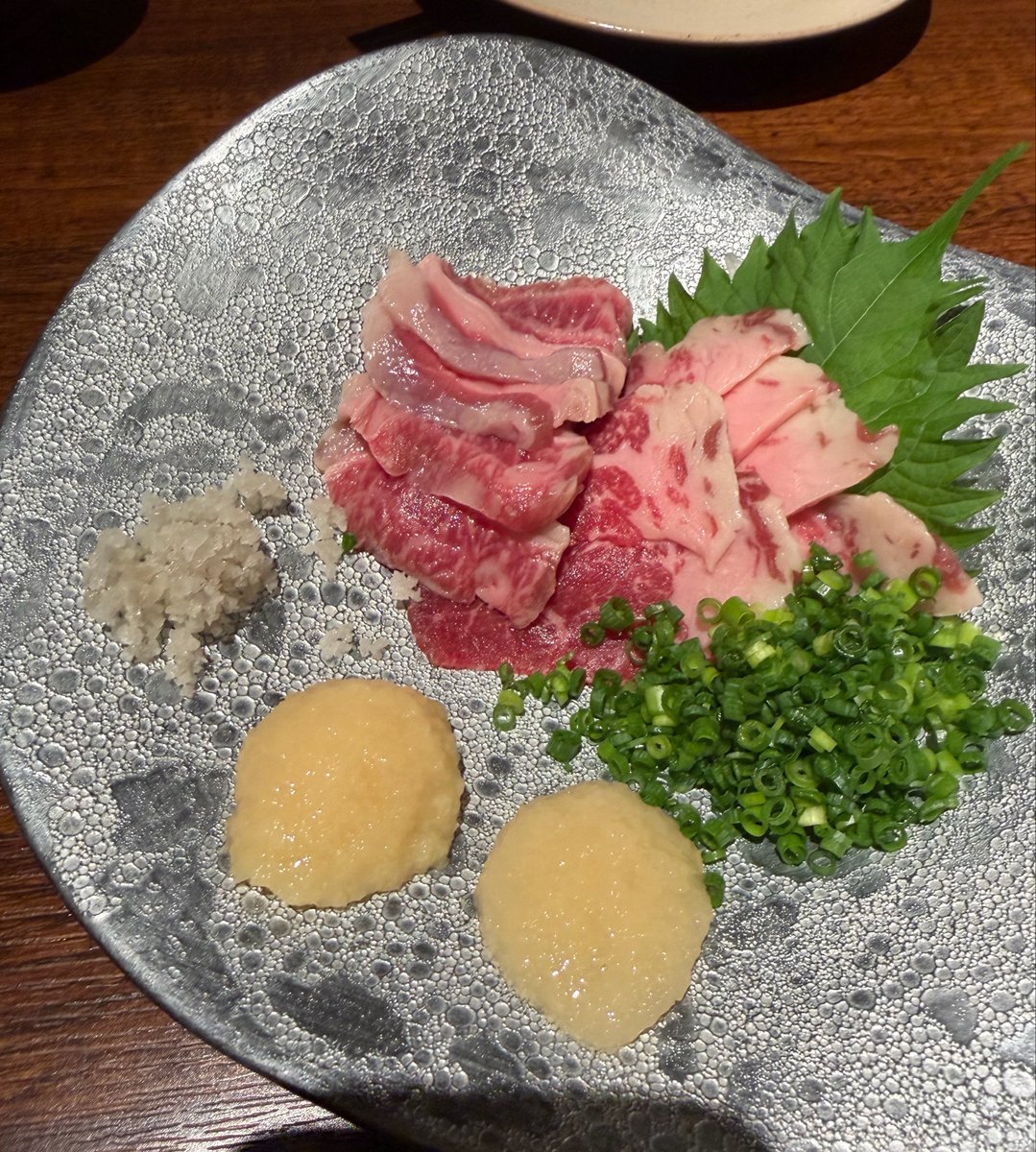 usnkelie's tweet photo. ツキノワグマ🧸
イノシシチャーハン🐗
馬刺し盛り🐴 https://t.co/oo7pYeSYyj