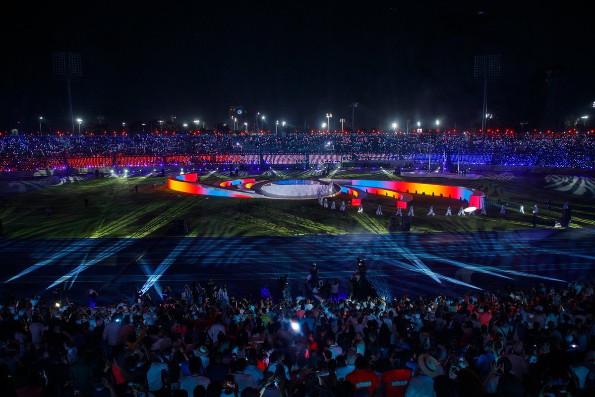 richardd030's tweet photo. Presidente @luisabinader , junto a la vicepresidenta y primera dama, dejó abiertos los XXV Juegos Centroamericanos y del Caribe Santo Domingo 2026, en una impresionante ceremonia inaugural con despliegue de luces y uso de tecnología. https://t.co/xa12QbQIPt